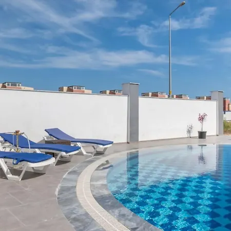 Hotel Superb With Private Pool In Antalya 4*