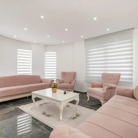 Hotel Superb With Private Pool In Antalya