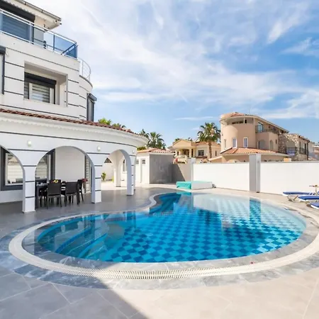 Superb With Private Pool In Antalya Belek